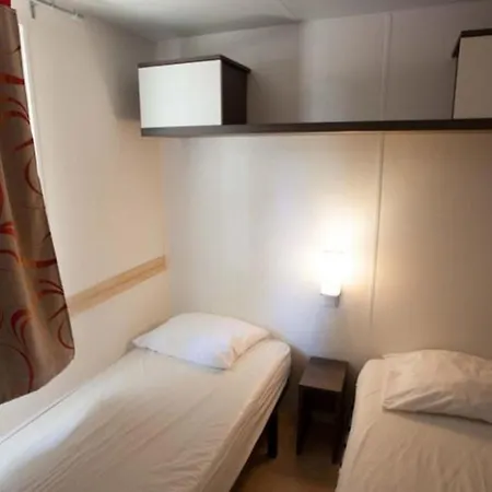 Mobil Avec Terrasse Pour 4 Personnes - Api-1-52-483 Campingplads